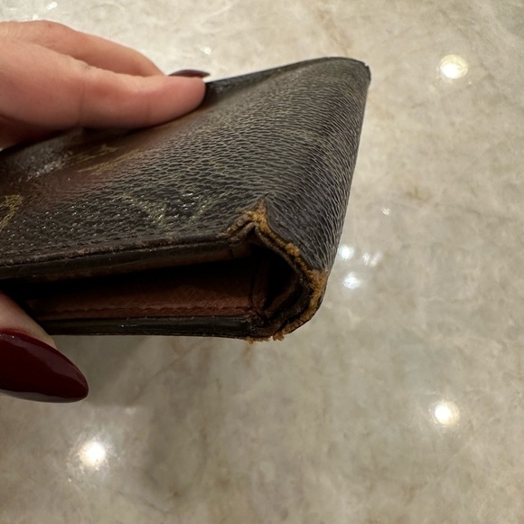 Pre loved Louis Vuitton Monogram Marco Bifold
Wallet Brown - Picture 3 of 14